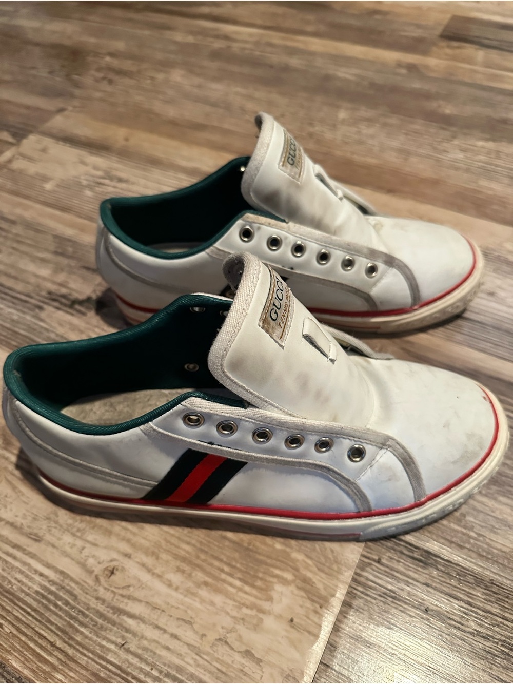 Gucci White Leather Slip-On Sneakers with Red & Green Stripe